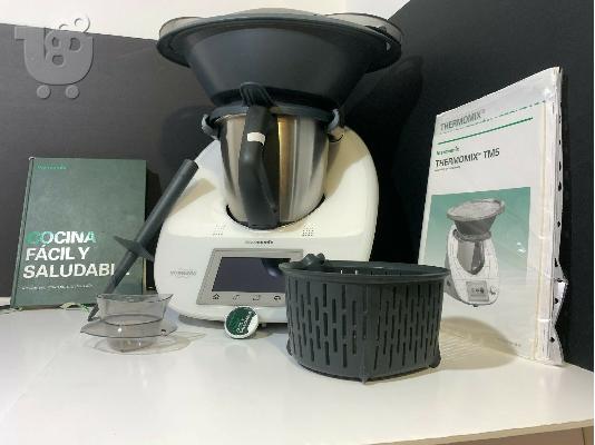 PoulaTo: Thermomix TM5 με αξεσουάρ, Vorwerk